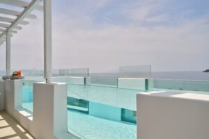 Executive Sea View Suite with heated pool-outdoor Spa