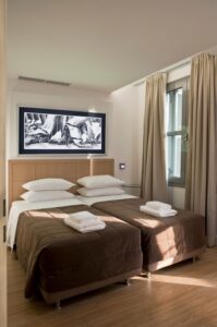 Twin Bed Room
